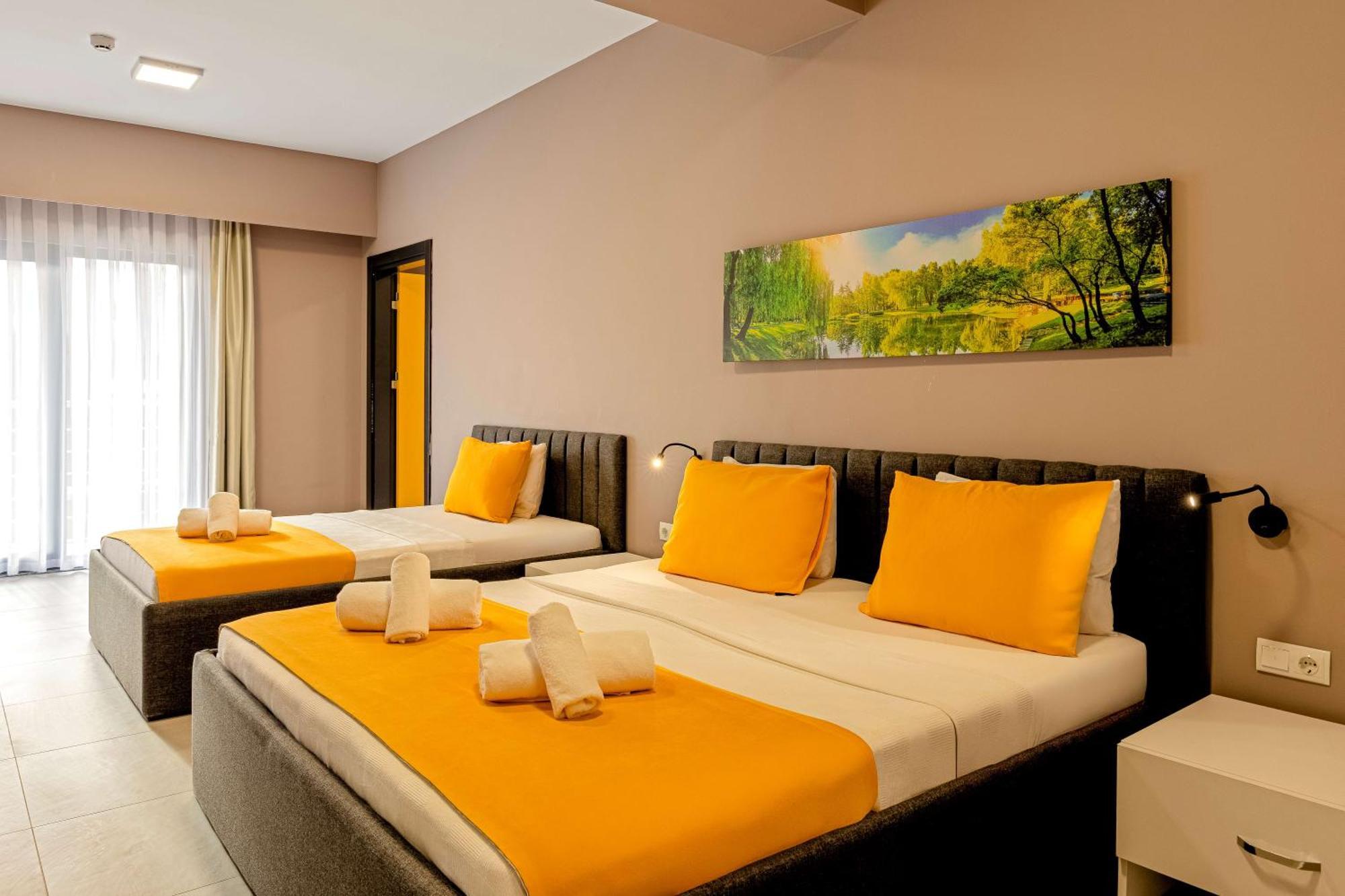 First Joy Hotel Trebizonda Exterior foto