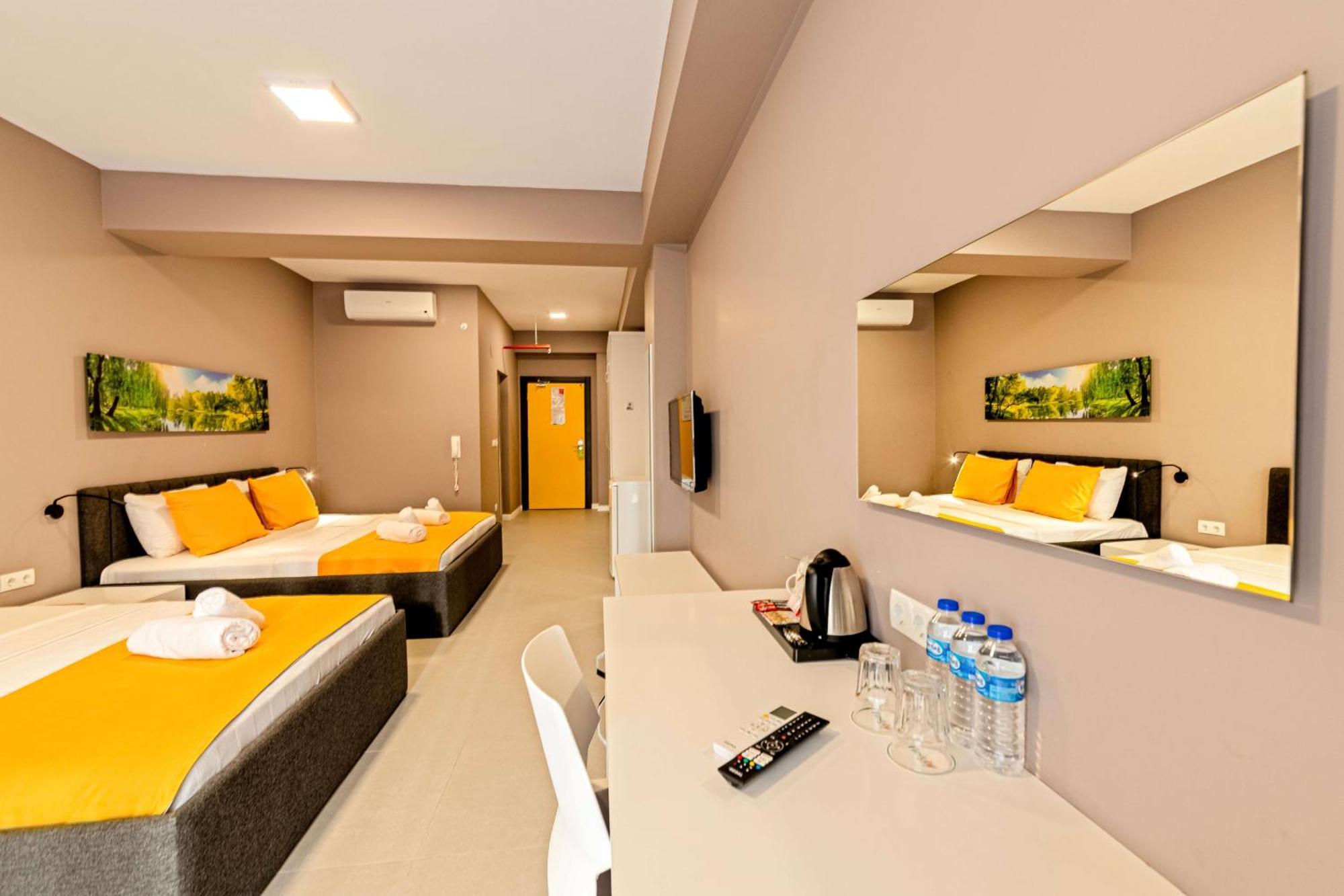 First Joy Hotel Trebizonda Exterior foto